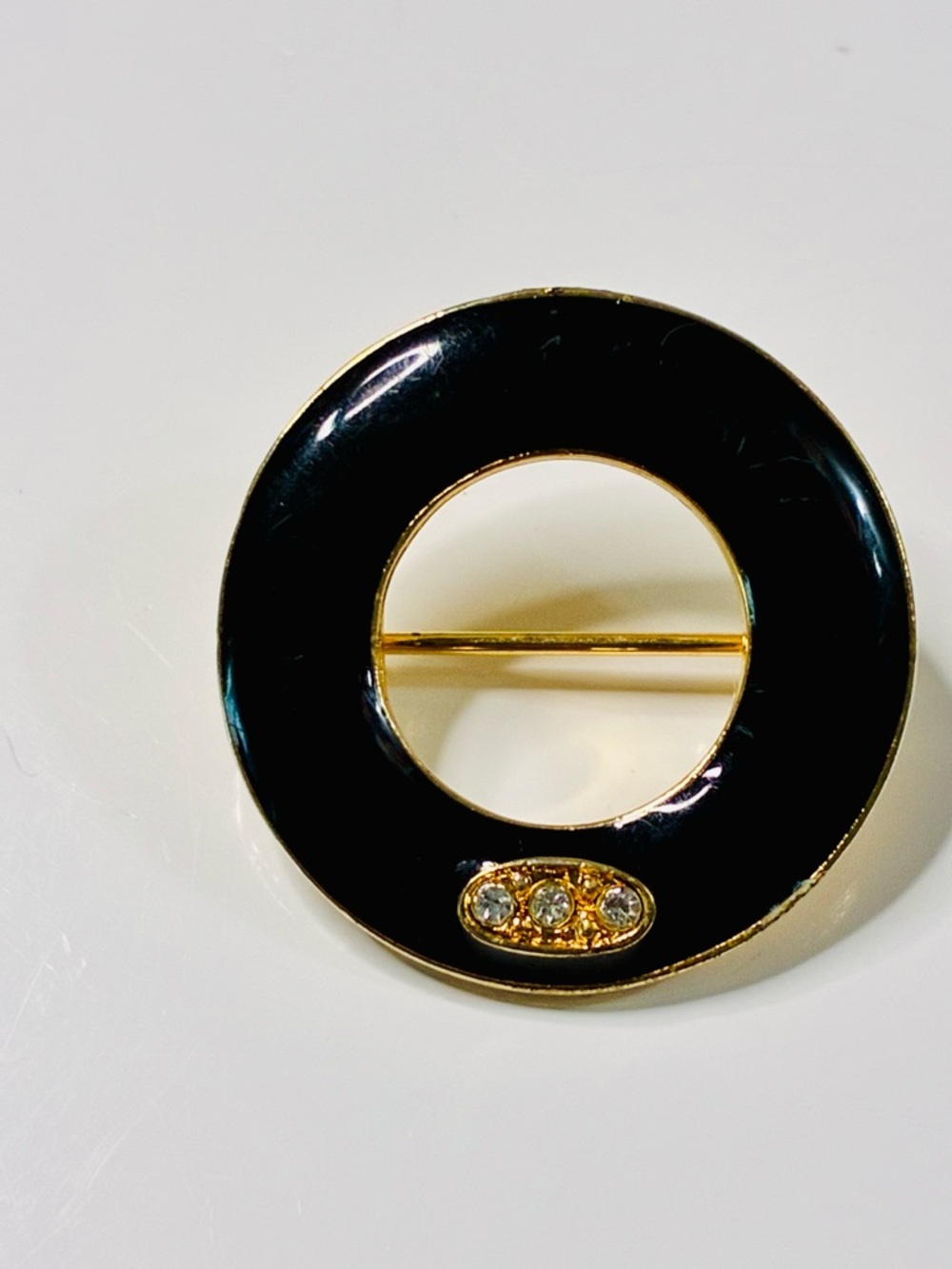VTG Dainty Gold and Black Circular Brooch with Crystal Accents Casual Everyday